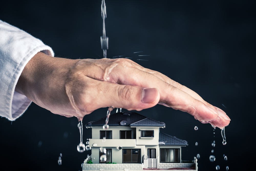 water mitigation hypoluxo
